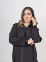 عباية مكتبية فاخرة: عباية آتية