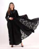 Mona Kahli abaya